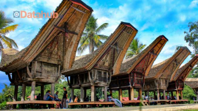 1. Tongkonan Rumah Adat Tana Toraja Tempat Wisata Tana Toraja Terbaik