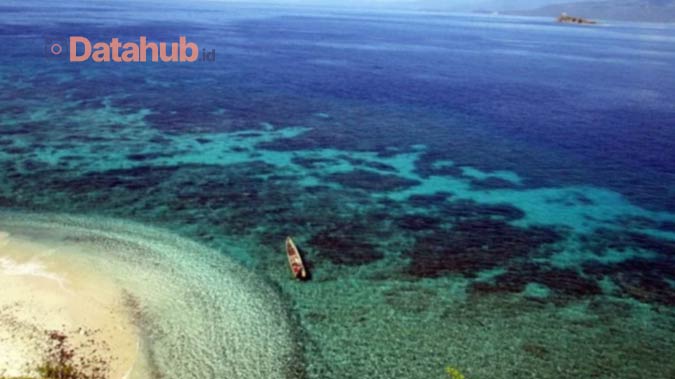 3. Tempat Wisata di Banggai Kepulauan Pulau Tumbak