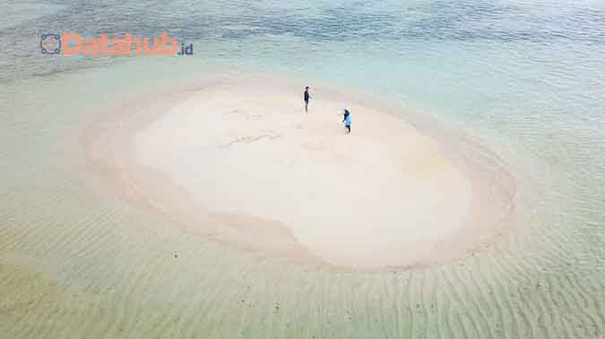 Pulau Pasir Lombok Timur