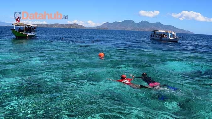 tempat wisata bawah laut flores pulau NTT